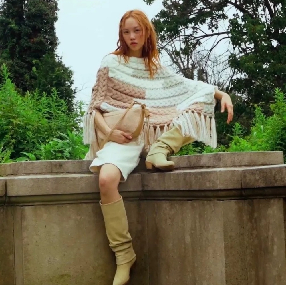 Free People Revelry Cable Poncho, NWT, Gorgeous In Toasted Marshmallow